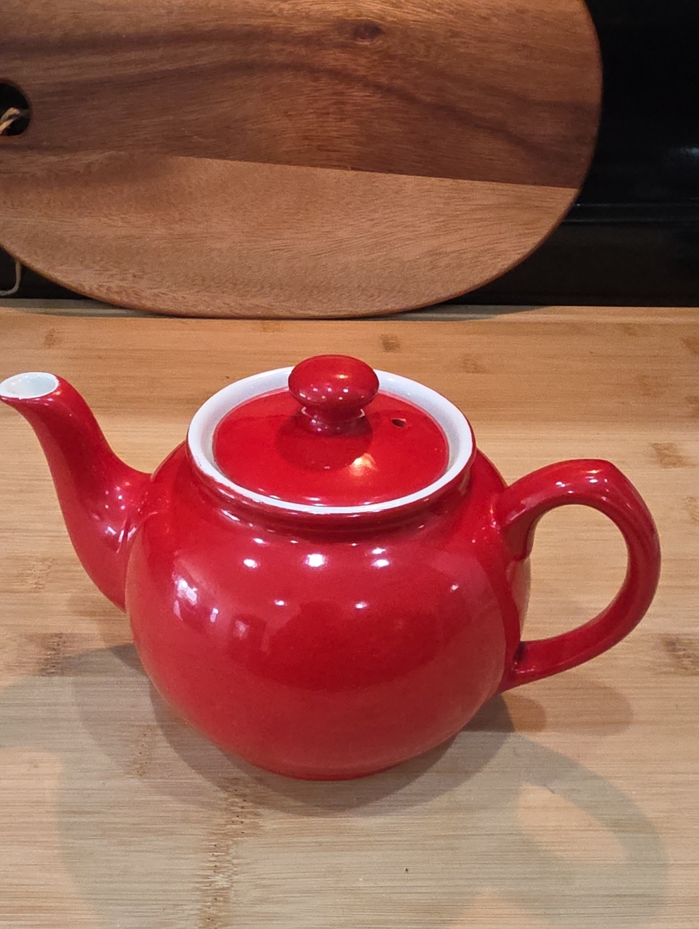 Vintage Red Ceramic Teapot with Lid - Classic Kitchen Teapot.  Great Condition!
